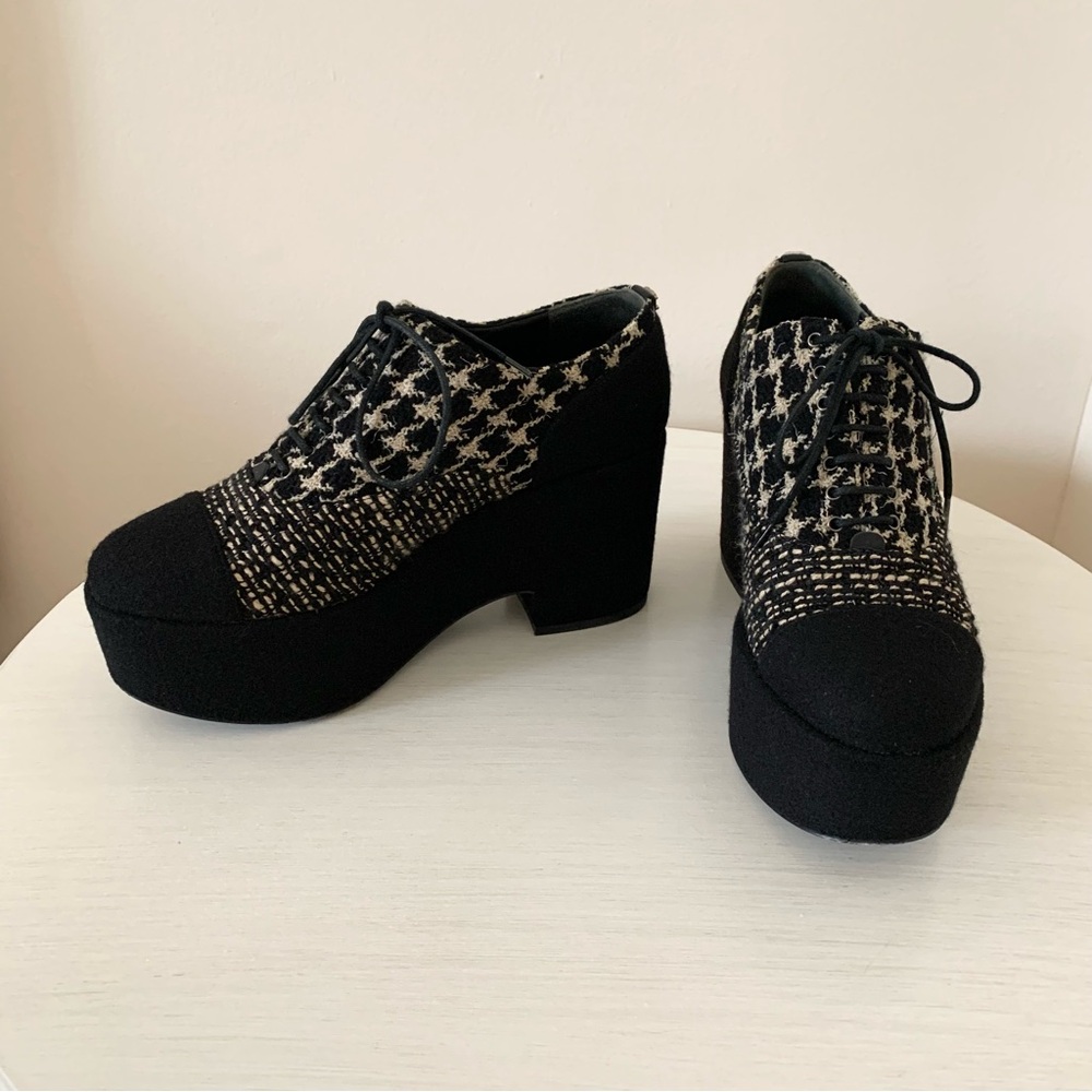 Chanel Platform Tweed Oxfords, size 39